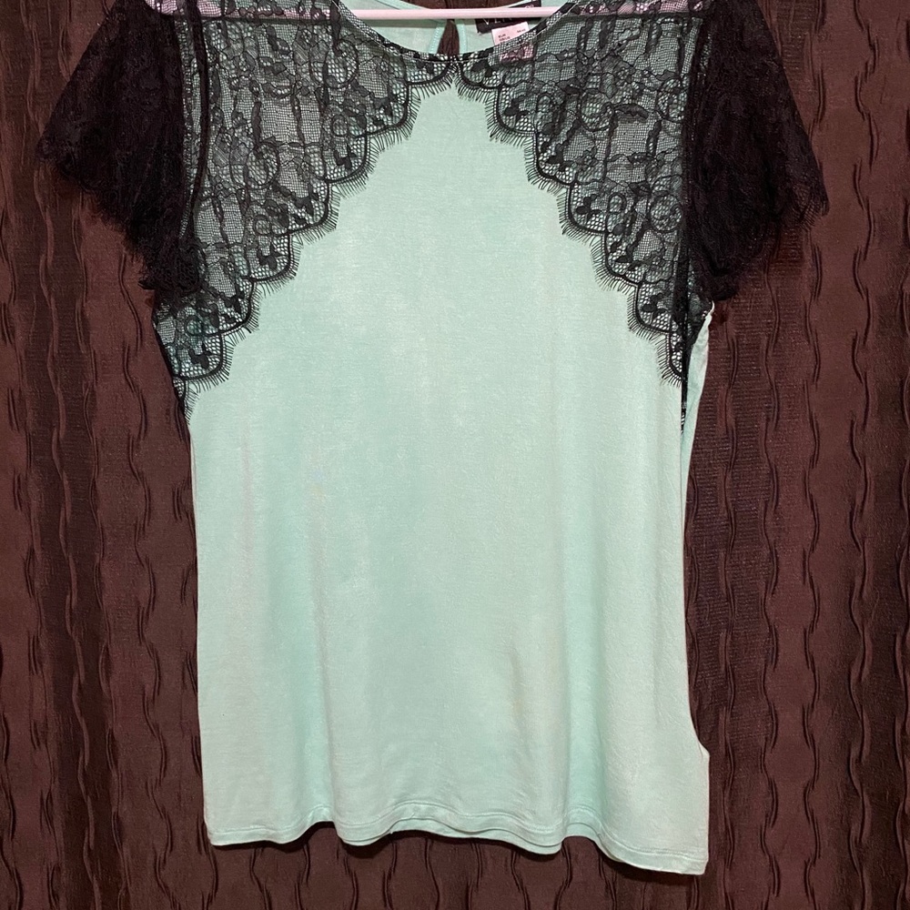 Short Sleeved Mint Green Blouse with Lace Sleeves